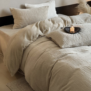 Juego de 6 <span class=keywords><strong>Fundas</strong></span> de Edredón de Terciopelo Lacteo con Relieve 3D, Gris Geométrico, Antipilling, Transpirable, Tamaño King, Ropa de Cama de Hotel, Venta al por Mayor OEM - Product Image 2