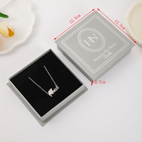 Caja Rígida Gris Mate con Estampado en Caliente de Lámina Plateada, Biodegradable y Ecológica, Caja de Regalo para Collares de Cartón de Dos Piezas, Reutilizable