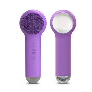 Cepillo de Limpieza Facial de Silicona Calentado, Limpiador Sónico Blanqueador Recargable, Cepillo Facial Impermeable IPX5 - Product Image 1