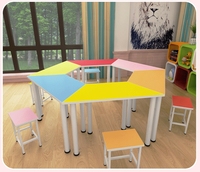 Table trapézoïdale de classe maternelle moderne, durable, en métal et en bois, personnalisable et de haute qualité, avec chaise et pupitre pour élèves