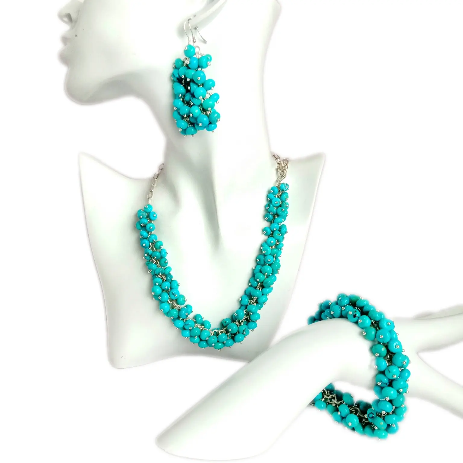 Beautiful grape chain set bracelet necklace earrings made of blue turquoise beads