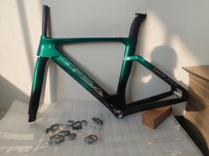 <span class=keywords><strong>Cadre</strong></span> de vélo de course en carbone de haute qualité TFSA Disc T800 en fibre de carbone avec câblage complet, processus EPS, laque brillante - Product Image 2