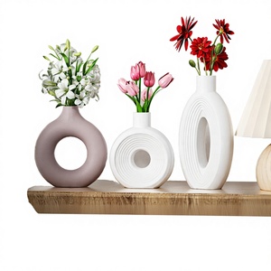 Molde <span class=keywords><strong>de</strong></span> silicona para jarrón <span class=keywords><strong>de</strong></span> resina con diseño geométrico hueco, modelo creativo DIY, jarrón decorativo estilo Ins con rayas en forma <span class=keywords><strong>de</strong></span> donut - Product Image 3