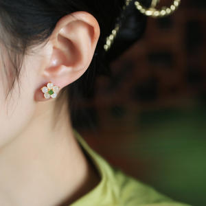 Boucles d'oreilles en jade <span class=keywords><strong>de</strong></span> Hetian haut <span class=keywords><strong>de</strong></span> gamme, motif fleur <span class=keywords><strong>de</strong></span> pêcher, pour femmes - Product Image 2