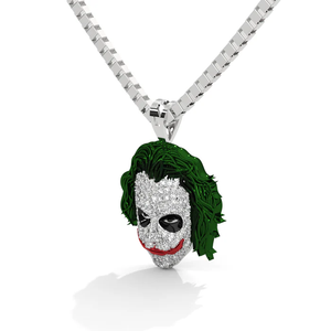 Colgante Infantil Joker Iced de Plata de Ley Chapado en Oro de 18K, Inspirado en el Villano Icónico de Gotham, con Incrustaciones Completas de Circonitas Cúbicas - Product Image 4