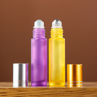 Emballage cosmétique, flacons à bille en verre givré transparent de 15 ml pour huiles essentielles, échantillons de parfum, bouchon doré, design imprimé à l'écran