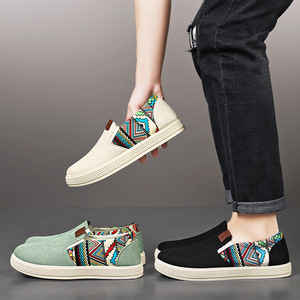 <span class=keywords><strong>Sneakers</strong></span> da Uomo Casual in Stile Etnico Old Beijing, Traspiranti, a Strato Singolo, con Tomaia Morbida in Tela e Rete, per un Look Trendy - Product Image 1