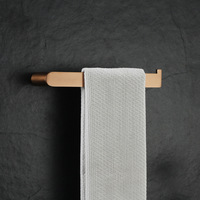 Ensemble d'accessoires de salle de bain modernes en acier inoxydable brossé or rose avec porte-serviettes