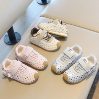 Baskets décontractées pour tout-petits avec nœud décoratif OEM, motif à pois, fermeture auto-agrippante, chaussures de sport pour bébés filles