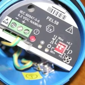 Module électronique industriel FEL58 NAMUR pour pompe, protection contre la marche à sec et mesure de niveau en zone dangereuse - Product Image 5