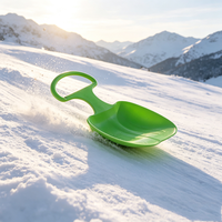 Vente Chaude Traîneau en forme de cuillère vert vif avec poignée annulaire monobloc en plastique lisse pour pelouse, sable, neige, jouet de descente pour enfants
