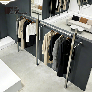 Exhibidores Metálicos para Ropa, Estantes Plateados, Muebles de Boutique para Tiendas de Ropa de Hombre y Mujer - Product Image 2