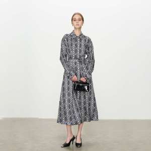 Order Online Old Fashioned Dress Grade A Quality Used Dresses | Alibaba.com