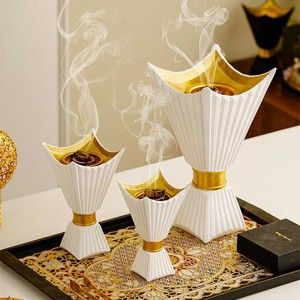 Bruciatore d'Incenso Quadrato in Stile Arabo Mediorientale - Product Image 2