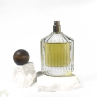 Flacon de parfum de luxe en verre transparent pour voiture, boîte cosmétique vide de forme unique, vaporisateur atomiseur transparent rayé