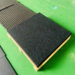 Fabricant direct, carrelage de sol de garage imperméable, anti-vibration, revêtement de sol de salle de sport, carreaux en caoutchouc antidérapants, tapis en caoutchouc pour la remise en forme - Product Image 5