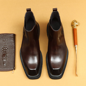 Botas cortas de invierno para hombre, de cuero genuino, con punta en pico, tacón alto y suela gruesa, adecuadas para uso formal y casual. - Product Image 5