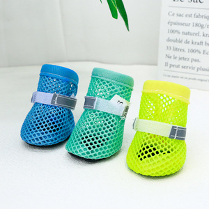 Zapatos de malla para perros, azules, reflectantes, con rayas, transpirables, antideslizantes, protectores para patas de cachorros, calzado de verano para mascotas - Product Image 4