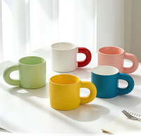 Mug créatif en céramique à grande poignée, résistant au lave-vaisselle, tasse à eau de café mignonne et de grande valeur, logo personnalisé disponible, cadeau idéal