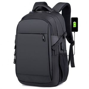 Mochila escolar multifuncional de gran capacidad 2025 impermeable con puerto USB y gran volumen ideal para viajes y - Product Image 1