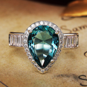 Anello Elegante a Forma di Goccia Blu per Donne - Product Image 3