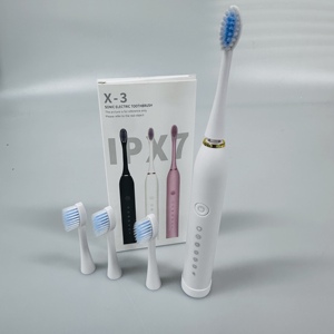 Cepillo de Dientes Eléctrico Recargable Tipo-C con LED, Resistente al Agua IPX7, Cerdas de Nailon Suaves para Blanqueamiento Dental, Diseño Portátil e Inteligente para el Hogar - Product Image 5