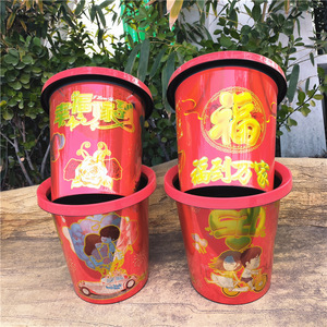 Cubo de basura cilíndrico rojo con pegatinas para uso en interiores y exteriores, contenedor de residuos de una sola capa de 290 g - Product Image 2