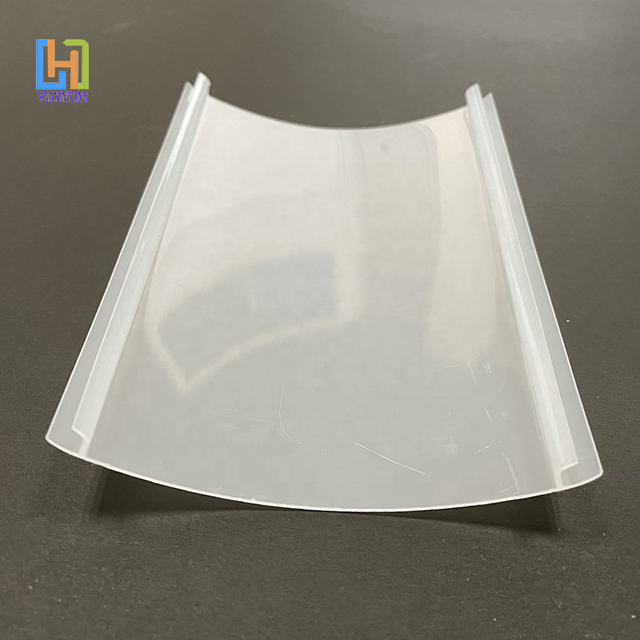 Transparent LED Lighting PC Lampshade Antique-Style Plastic Light Casing Polycarbonate Extrusion Strip Diffuser Cover Line Shape