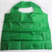 Sacs pliables en polyester RPET 190T écologiques avec logo personnalisé, bandoulière élégante, solution d'achat durable et personnalisable