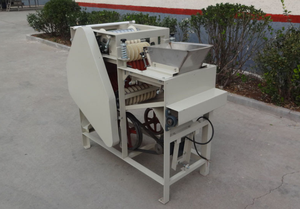 Thương mại đảm bảo lạc đỏ da loại bỏ hạnh nhân blanching khỉ <span class=keywords><strong>Nut</strong></span> đậu phộng <span class=keywords><strong>Peeler</strong></span> đậu phộng Máy lột với ướt loại - Product Image 6
