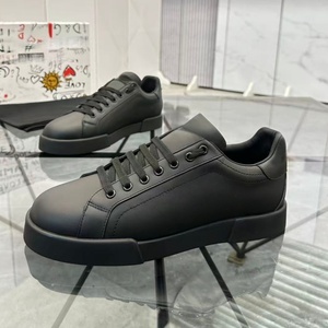 Zapatillas deportivas transpirables, antideslizantes, multifuncionales y elegantes. Zapatos para caminar personalizados diseñados por diseñadores de renombre - Product Image 1