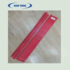 Cuchilla Roja en Forma de Serpiente de 930x10x4.5mm, Accesorio para Cortador de Papel de Plástico, Consumible de Impresión - Product Image 1