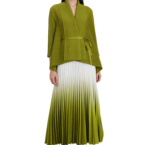 Completo da Donna Miyaki2 2025 di Alta Qualità, Taglie Forti, <span class=keywords><strong>con</strong></span> Top <span class=keywords><strong>a</strong></span> <span class=keywords><strong>Maniche</strong></span> <span class=keywords><strong>a</strong></span> <span class=keywords><strong>Pipistrello</strong></span> e Vestito <span class=keywords><strong>Lungo</strong></span> Plissettato Sfumato, Abbigliamento Femminile Primavera-Autunno - Product Image 3