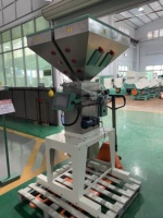 Mélangeur gravimétrique en plastique, mélangeur vertical industriel en plastique, mélangeur de couleur automatique pour plastique, mélangeur par lots gravimétrique