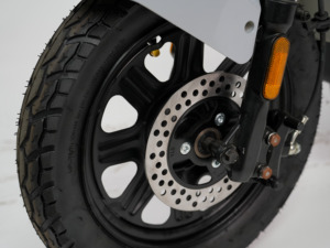 จักรยานยนต์ไฟฟ้า EU New Style โครงเหล็กคาร์บอน 3 สปีด มอเตอร์ไร้แปรงถ่าน 1000W ความเร็วสูง สองล้อ ระบบดิสก์ไฮดรอลิก 60V - Product Image 4