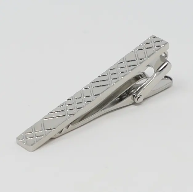 Hot Style Stainless Steel Silver Tone Diagonal Tartan Pattern Design Tie Clip Waterproof Classic Engraved Tie Clip