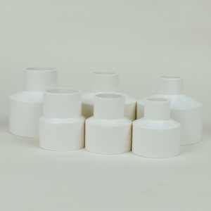 Accesorios rectos de PVC de alta calidad, acoplamientos de reducción suave de rodamiento de presión de fábrica profesional para diferentes tamaños de tubería - Product Image 3