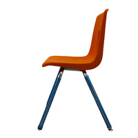Mobilier scolaire solide Chaise à trous carrés en plastique Chaises d'université