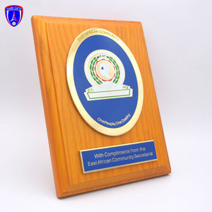 Bouclier en bois d'oman, logo personnalisé, plaque métallique 3D, royal wood award, trophée, avec boîte en velours OEM - Product Image 2