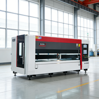 Machine de découpe laser à fibre 1500*3000MM avec couvercle 6000W haute précision pour la découpe de plaques d'aluminium