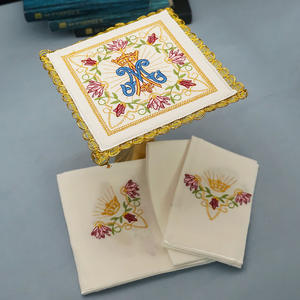 Sacerdote italiano's Mass Ritual estilo europeo cáliz Mat tela al por mayor 10% hilo <span class=keywords><strong>de</strong></span> seda bordado gasa babero tipo - Product Image 1