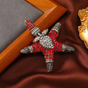 <strong>ments</strong> new high-end mens Christmas brooch accessories, featuring a full-diamond <strong>Santa</strong> Claus suit and retro pins - Product Image 3