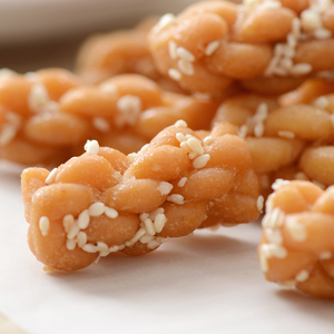 Huanglaolu Prodotto Alimentare Cinese Snack di Pasta Intrecciata Croccante 500g Snack Salato ai Cereali per Feste e Tempo Libero - Product Image 1