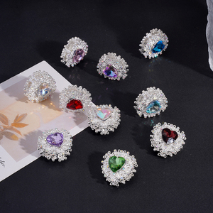 Perles en métal <span class=keywords><strong>argent</strong></span>é scintillantes en forme de cœur avec strass pour la création de bijoux DIY, bracelets, colliers, breloques de téléphone et accessoires artisanaux - Product Image 2