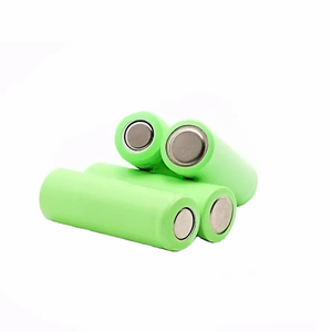공장 가격 충전식 DTP 18650 7.4V 1800mAh 배터리 팩 리튬 태양 전지 원통형 18650 리튬 이온 배터리 Ebike - Product Image 2