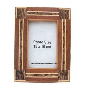 ห้องนั่งเล่นและห้องนอนตกแต่งกรอบรูปไม้สี่เหลี่ยมสีน้ำตาล - Product Image 1