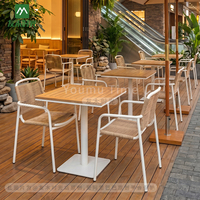 Ensemble de table et chaises de salle à manger en aluminium moderne pour l'extérieur, empilables, pour hôtel, café, hôtellerie