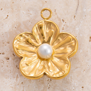 Amplia Variedad de Dijes de Acero Inoxidable con Baño de Oro PVD de 18K |   Colgantes de Animales, Vida Marina, Sol, Corazón, Florales y Naturaleza para la Creación de Joyería DIY - Product Image 3