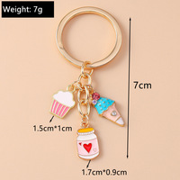 Mini porte-clés en émail sur le thème de la nourriture : glaces, thé au lait Boba, cupcakes. Charm de sac pour fille, pendentif dessert sucré.