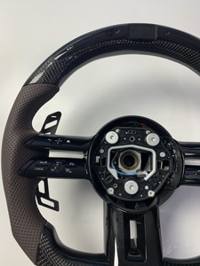 Volant personnalisé en fibre de carbone et cuir avec écran LED pour C-Class W205 W213 W463 W223 G63 E63 - Product Image 2